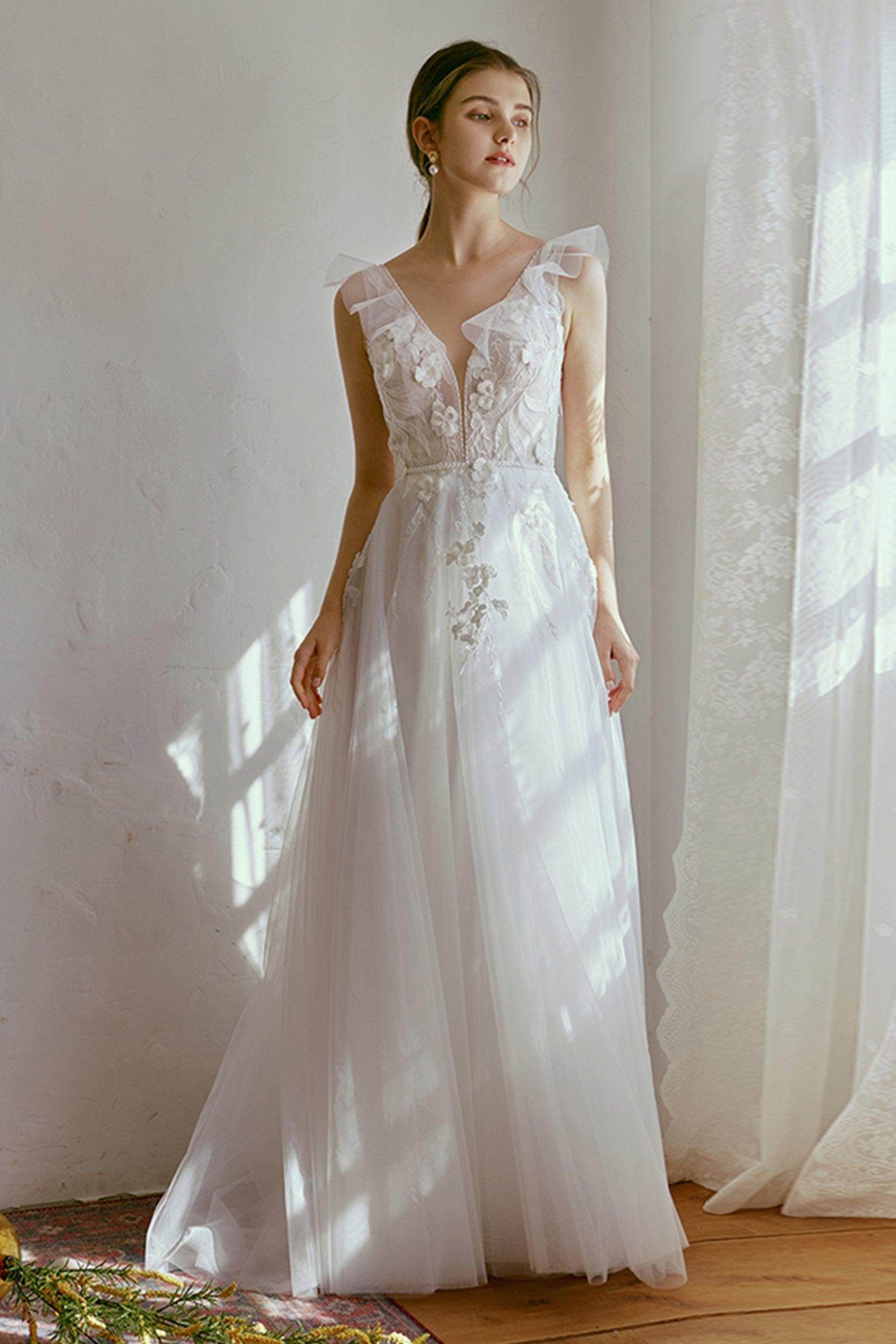 A-Line Floor Length Lace Tulle Wedding Dress CW2665 - COCOMELODY